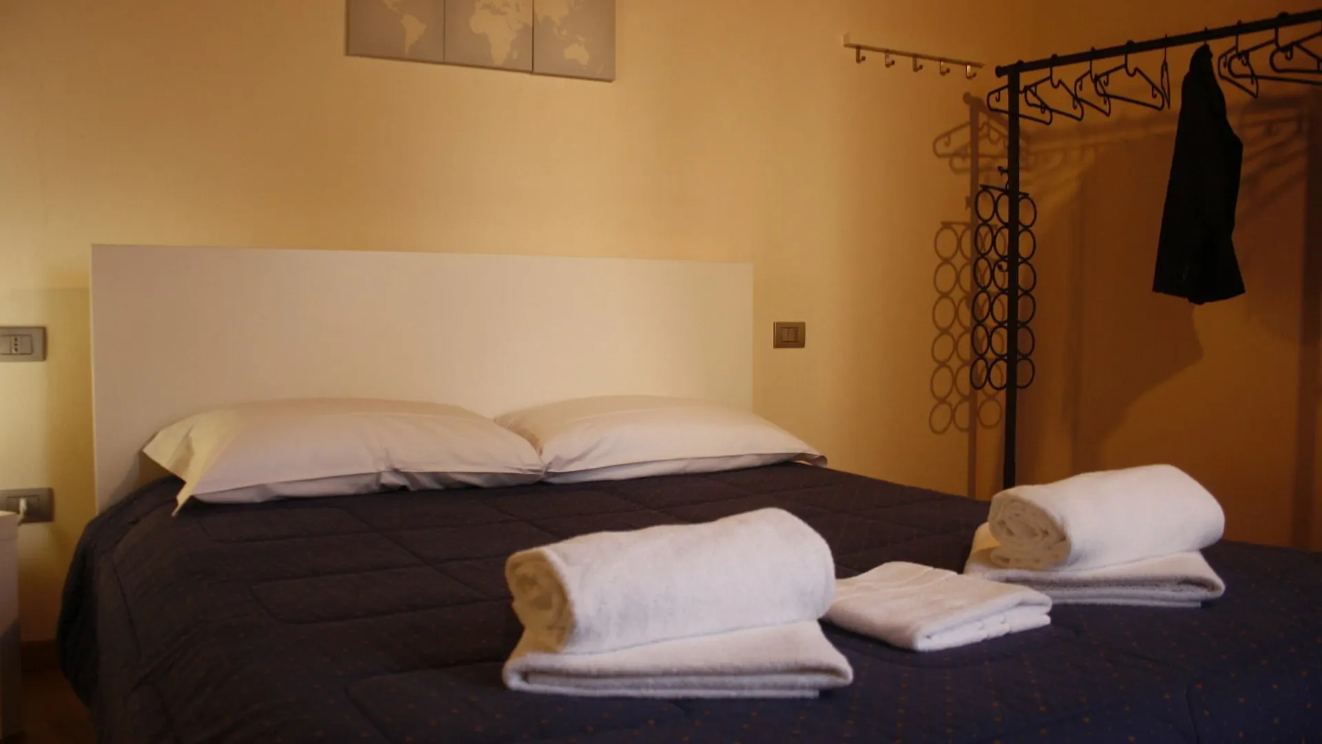 Valverde Apartments Bergamo Italy